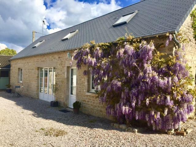 Ferme De Riou Villa Sainte-Mere-Eglise Exterior photo